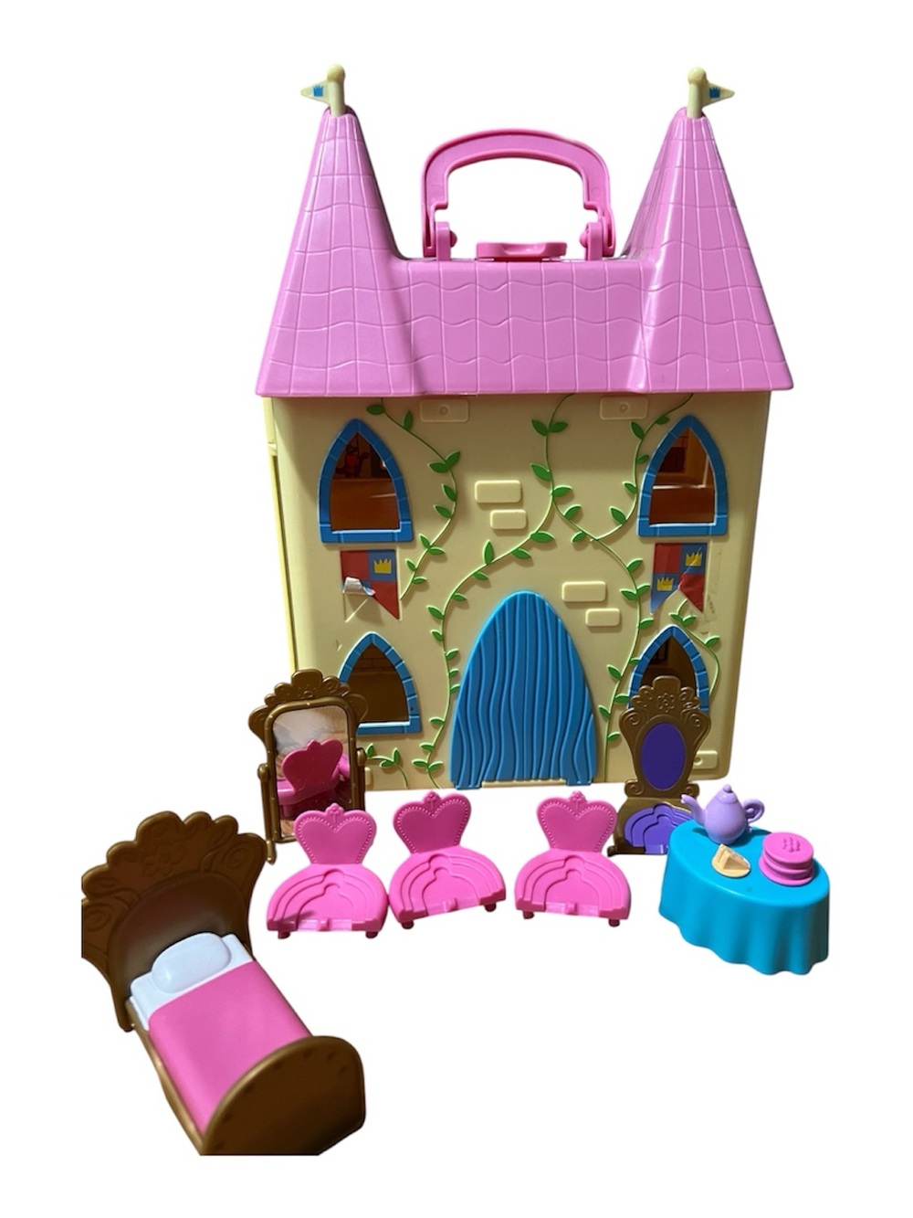 Peppa Pig Folding Castle & Accessories Jazwares Muddy Puddle Family Play Set